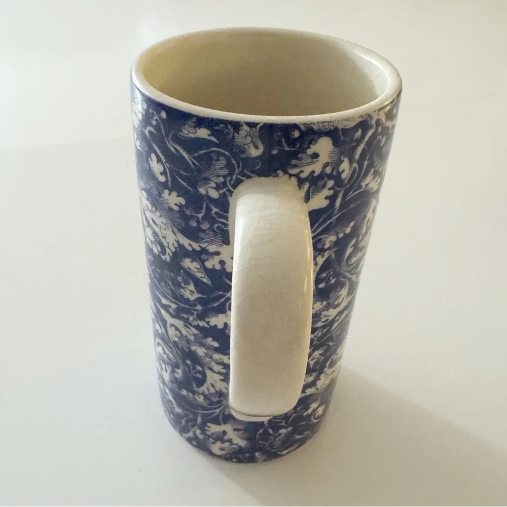 Williams Sonoma Heirloom Royal Acanthus Tall Mug